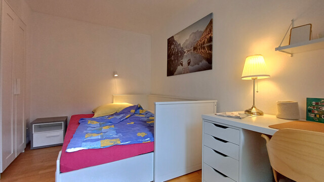 3 Zimmer mit grosser Wohn- Essküche möbliert und mit Garten  für ein paar Wochen oder Monate