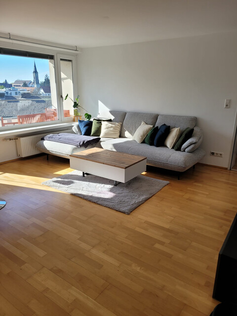 Geräumige lichtdurchflutete Wohnung, Balkon, 5 Gehminuten zum See, Top-Lage! (inklusive Betriebskosten)