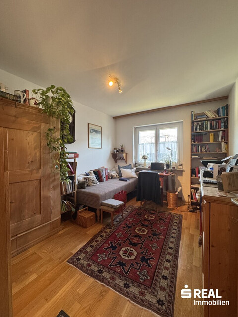 Gepflegtes Zweifamilienhaus in unschlagbarer Lage!