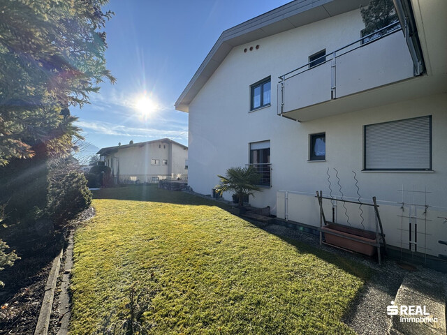 Gepflegtes Zweifamilienhaus in unschlagbarer Lage!