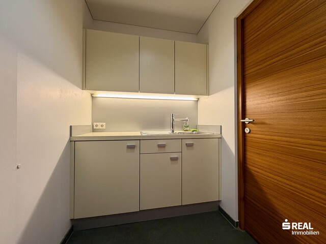 Ihr neuer Standort - Büro-/Verkaufsfläche