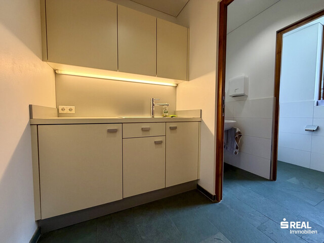 Ihr neuer Standort - Büro-/Verkaufsfläche