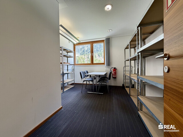Ihr neuer Standort - Büro-/Verkaufsfläche