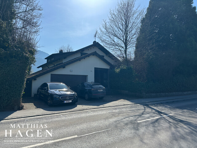 Große Liegenschaft, gepflegtes Wohnhaus - Teilung möglich