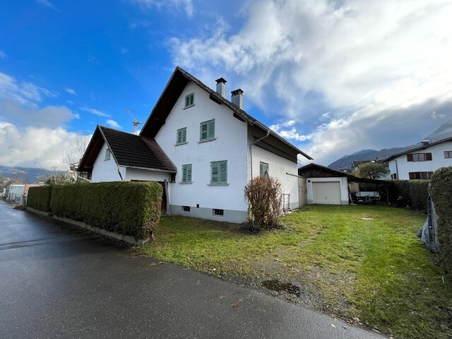 Traumhaftes Grundstück mit Altbestand zu verkaufen 