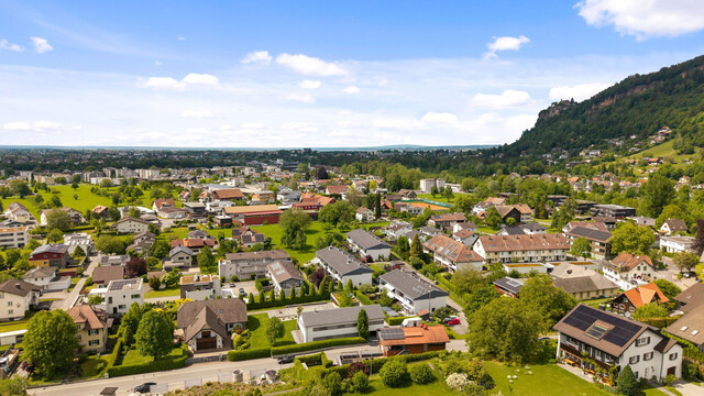 Riesiges Reihenhaus in Ruhelage mit schönem Garten