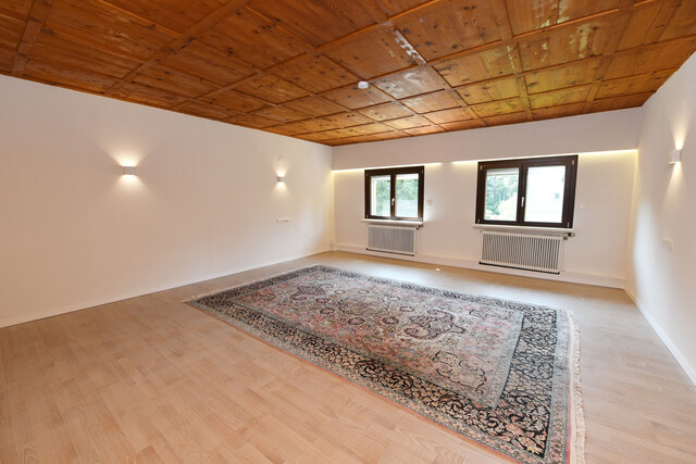 Wohnen wie im Reihenhaus - große Wohnung mit tollem Garten und viel Platz