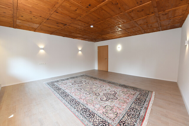 Wohnen wie im Reihenhaus - große Wohnung mit tollem Garten und viel Platz