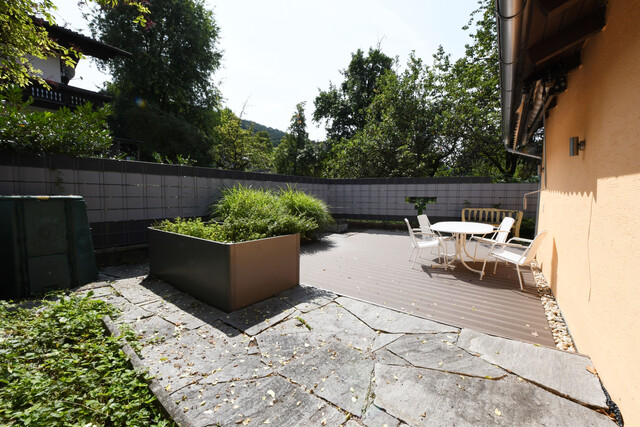 Wohnen wie im Reihenhaus - große Wohnung mit tollem Garten und viel Platz