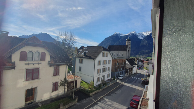 ANLEGEROBJEKT-helle 1-Zimmerwohnung in schöner Hanglage