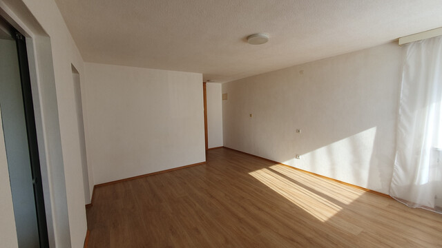 ANLEGEROBJEKT-helle 1-Zimmerwohnung in schöner Hanglage