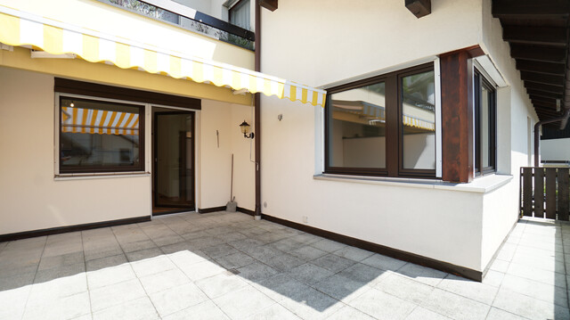 Sonnige Terrassenwohnung mit 19,25 m² Terrasse in Gebrauchtgebäude zur Miete