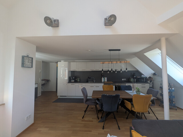 Charmante 2-Zimmer-Dachgeschosswohnung am Rande der Fußgängerzone