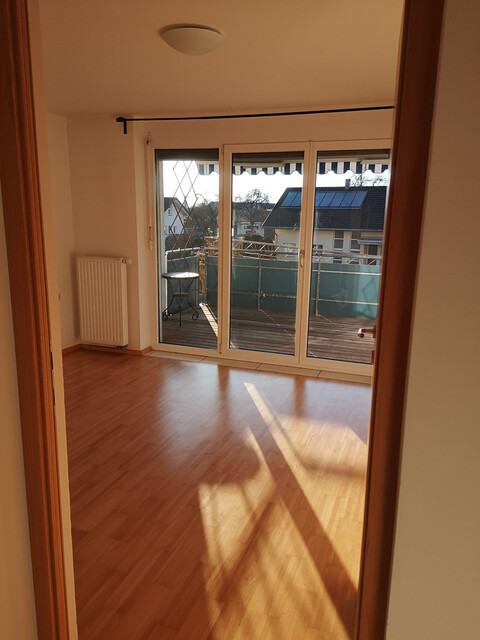 helle 2 Zimmer Wohnung mit überraschend viel Platz inkl. Tiefgarage und Keller