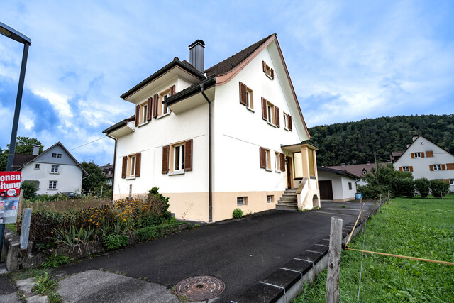 Für Handwerker mit Ausbauqualitäten - Wohnhaus mit 2 Wohnungen und zusätzlichem Bauplatz