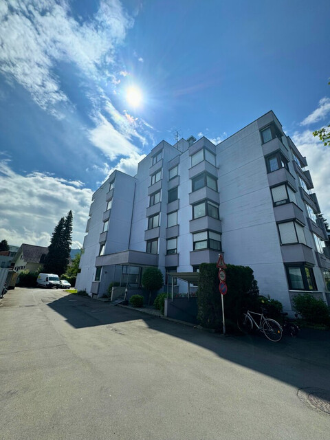 Entzückende 3 Zimmer Wohnung in Hatlerdorf mit Traumaussicht