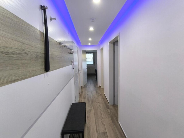 !Privatverkauf!  Sanierte Terrassenwohnung mit 18 m² Balkon und Bergpanorama und Bahnhofnähe - Ideal zum Kaufen! VHB