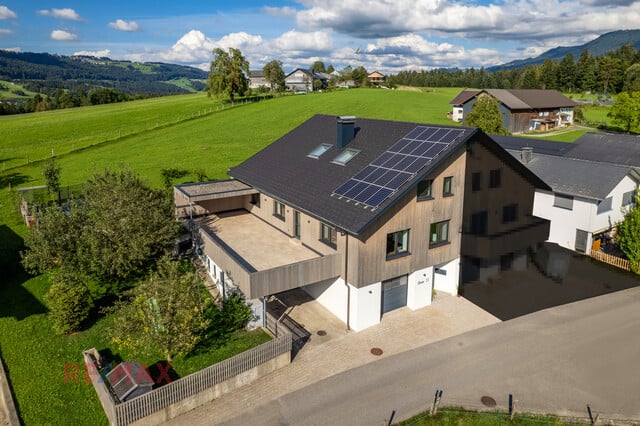 Elegante Doppelhaushälfte in Krumbach