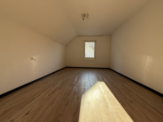 Mietwohnung in zentraler Lage mit 12 m² Balkon, Parkplatz, kein Lift