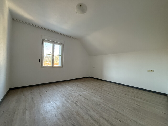 Mietwohnung in zentraler Lage mit 12 m² Balkon, Parkplatz, kein Lift