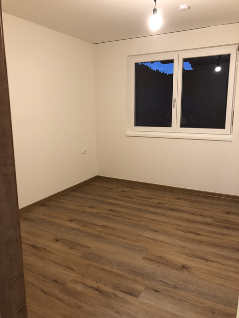 Langzeit Mieter:in im Herzen von Klösterle am Arlberg gesucht - Moderne 3,5 Zimmer Erdgeschoss Wohnung 