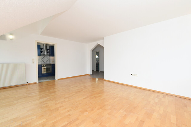 Gemütliche 2-Zimmer Dachgeschosswohnung mit Balkon und viel Wohnkomfort