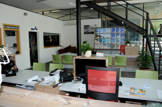 Am Fuss der Schattenburg: Einzigartige Gewerbeimmobilie in Toplage