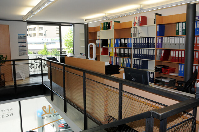 Am Fuss der Schattenburg: Einzigartige Gewerbeimmobilie in Toplage