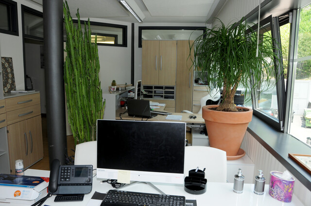 Am Fuss der Schattenburg: Einzigartige Gewerbeimmobilie in Toplage