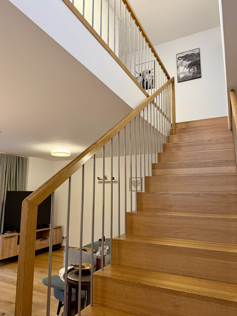 Großzügige, moderne  4-Zimmer-Gartenwohnung auf 2 Etagen in ruhiger Lage!