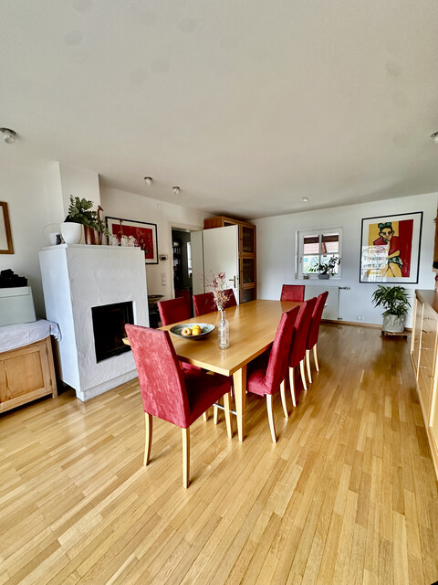 Helle 3-Zimmer-Wohnung mit Balkon, Kamin & Garage in Rankweil ab April zu vermieten 