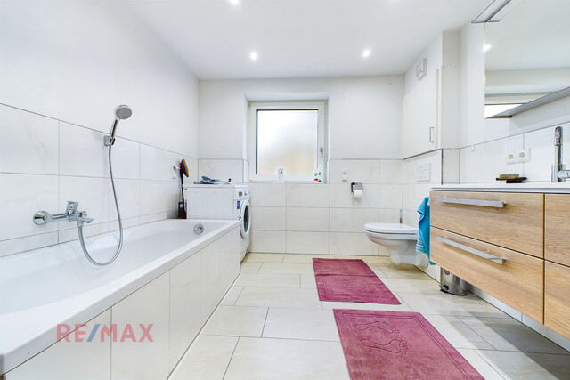 Mehrfamilienhaus mit Landwirtschaft in Bartholomäberg