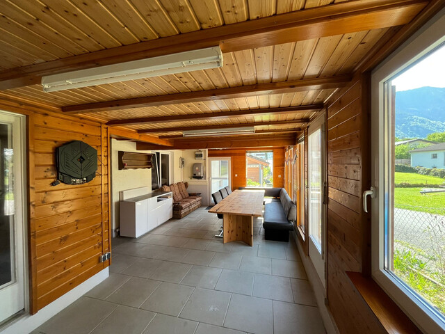 Großzügiges Wohnhaus mit Einliegerwohnung, großem Garten und schöner Aussicht in ruhiger Lage von Tosters-Hub