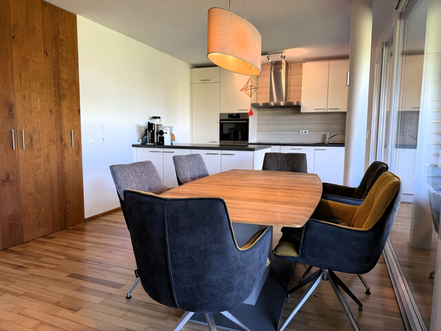 Moderne und familienfreundliche 4-Zimmer-Wohnung mit großer Terrasse