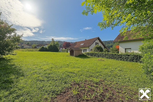 Hohenweiler: Zentrales und ruhiges Grundstück