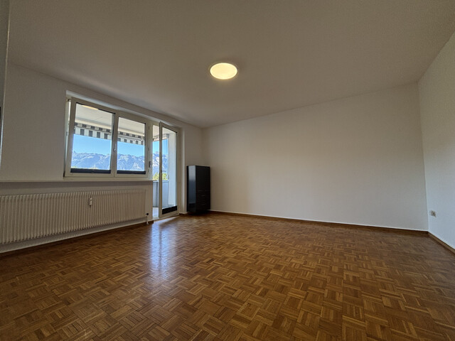 "ohne Provision" geräumige 2,5 Zimmer Wohnung mit Balkon