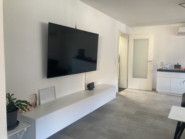 Ideales Generationenhaus mit 3 großen, modernen Wohnungen!