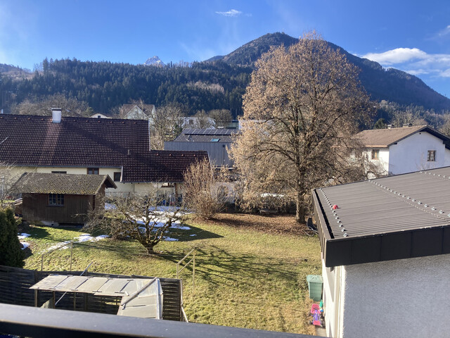 Ideales Generationenhaus mit 3 großen, modernen Wohnungen!