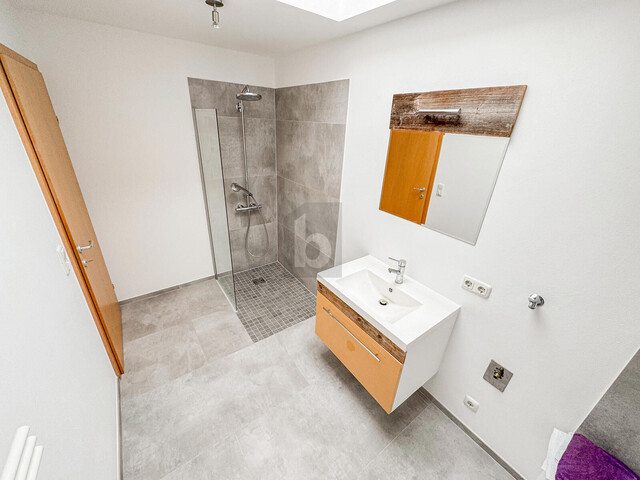 TRAUMHAFTES PENTHOUSE MIT EIGENEM ZUGANG