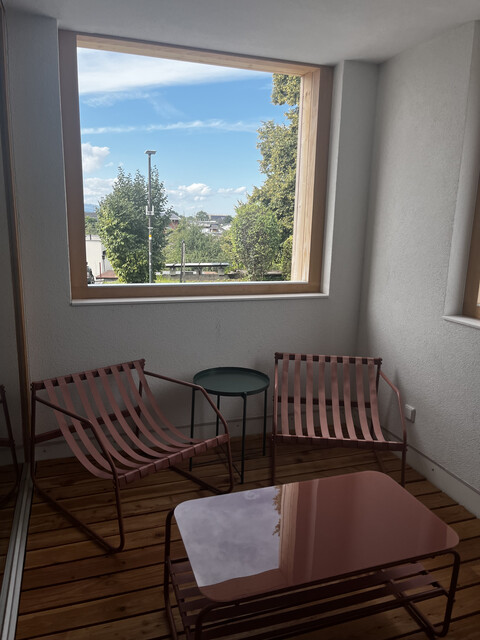 Für meine Wohnung suche ich einen Nachmieter. Die Übernahme ist nach Absprache möglich.