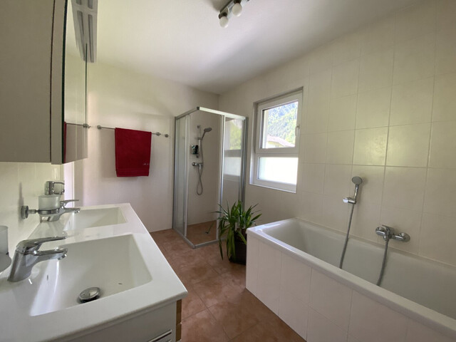 Traumhaftes Einfamilienhaus mit Carport, Terrasse und Garten