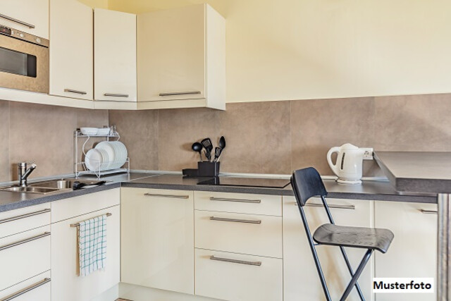 Anlegerobjekt: Wohnung, Keller und Garage im Paket - attraktive Wertanlage