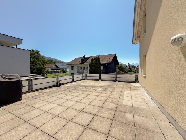 Tolle 4-Zimmerwohnung mit Balkon und Gemeinschaftsterrasse