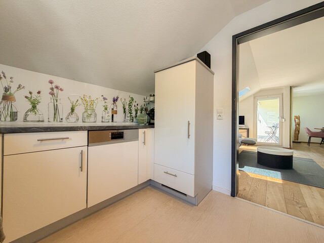 Tolle 4-Zimmerwohnung mit Balkon und Gemeinschaftsterrasse