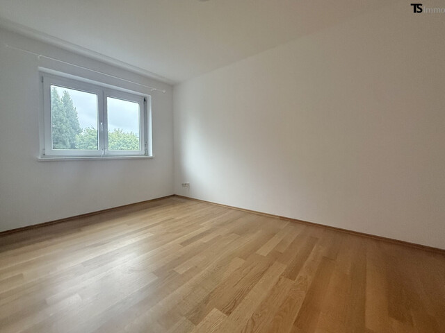 Göfis: Attraktive 4-Zimmer-Garten-Terrassen-Wohnung im OG mit ca. 102 m² Wohnfläche und ca. 57 m² Garten im EG