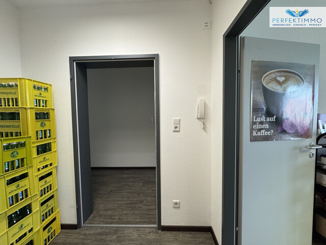 Potenzialfläche mit Raum für moderne Bürogestaltung