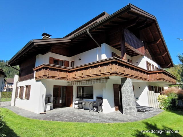 Ferienpension mit mehreren Wohnungen und zusätzlichem Baugrund, ges. 1355m² Grundfläche in Schruns!