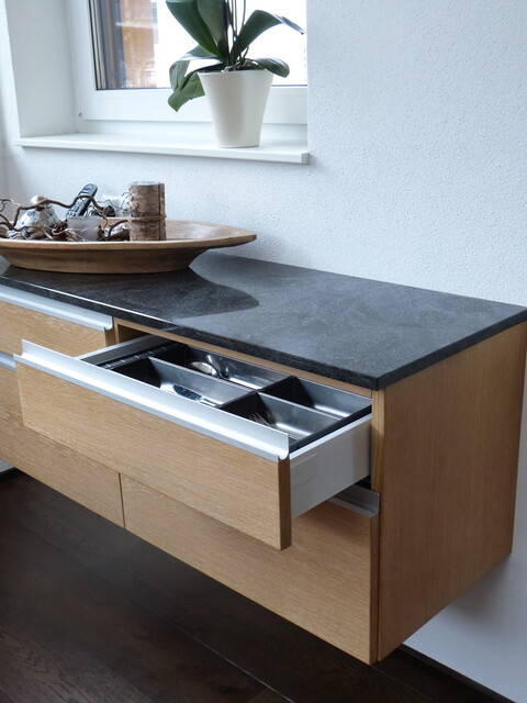 Einfamilienhaus in ruhiger Lage von Götzis mit großem Garten , Pool und hochwertiger Ausstattung