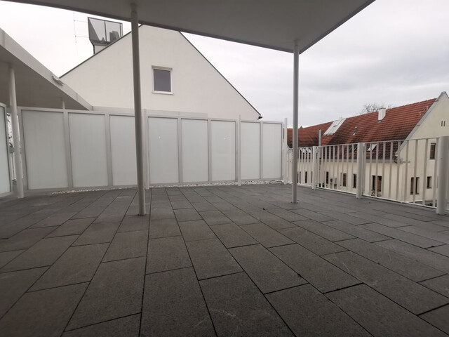 Neubau - Wunderschöne 3 Zimmer-Wohnung mit großzügiger Terrasse