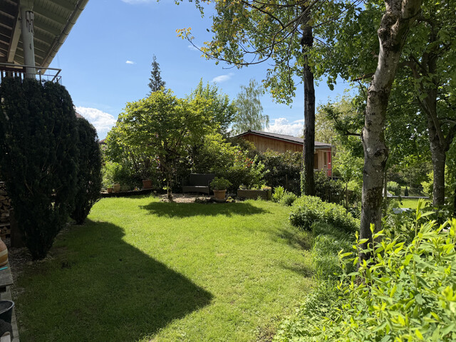 Wohnen in einzigartiger Naturlage – stielvolles Einfamilienhaus am Waldrand mit Einliegerwohnung in Hörbranz